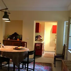 Vintage Studio Apartment, Garden And Free Parking Budapeszt