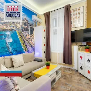 Little Americas Main Street דירה